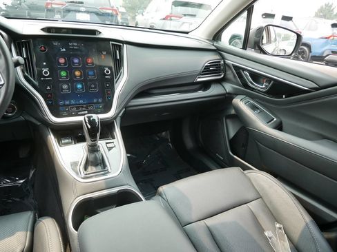 Used 2025 Subaru Outback Touring XT w/ Tech Package 3 AWD/4WD image 14