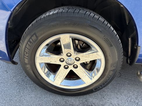 Used 2018 RAM 1500 Express RWD image 35