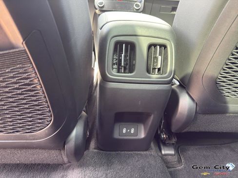 Used 2025 Hyundai Tucson Limited image 16