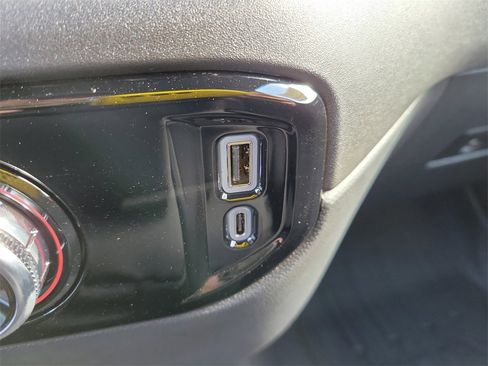 New 2025 GMC Sierra 2500 SLE w/ SLE Convenience Package image 28