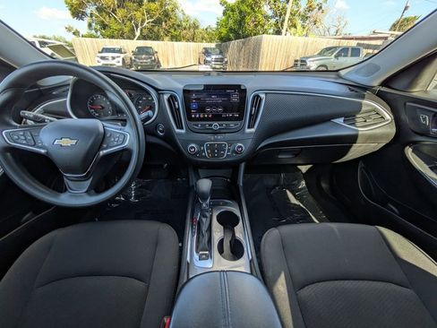 Used 2024 Chevrolet Malibu LT FWD image 15