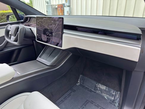 Used 2023 Tesla Model X Plaid AWD/4WD image 14