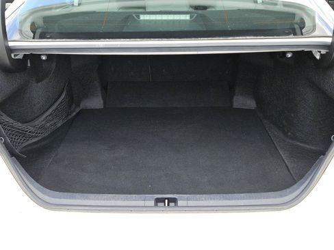 Used 2023 Toyota Camry SE FWD image 9