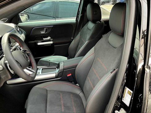 New 2025 Mercedes-Benz GLA 250 image 17