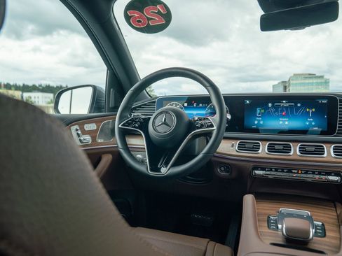Certified 2026 Mercedes-Benz GLE 350 4MATIC image 19