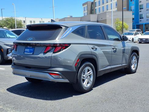 Certified 2025 Hyundai Tucson SE FWD image 7