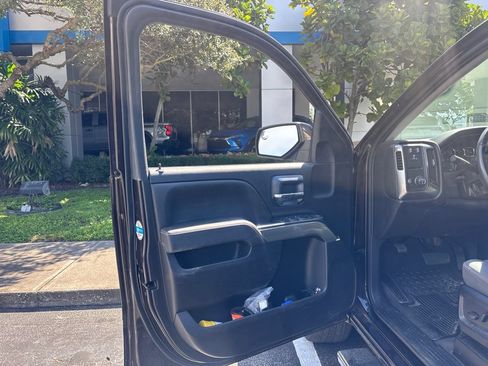 Used 2019 Chevrolet Silverado 1500 LT w/ All Star Edition RWD image 7