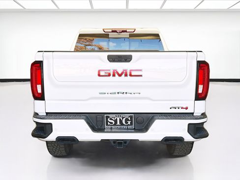 Used 2021 GMC Sierra 1500 AT4 w/ AT4 Premium Package image 5