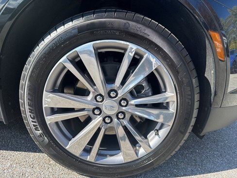 Certified 2025 Cadillac XT5 Premium Luxury image 10