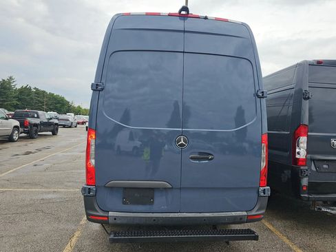 Used 2019 Mercedes-Benz Sprinter 170 image 3