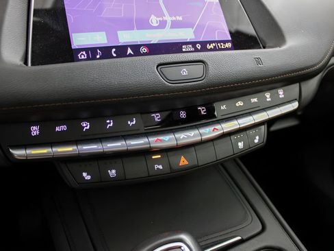 Used 2019 Cadillac XT4 Premium Luxury FWD image 36