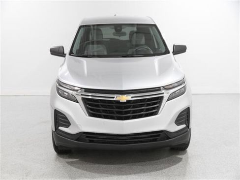 Certified 2022 Chevrolet Equinox LS w/ LS Convenience Package image 2