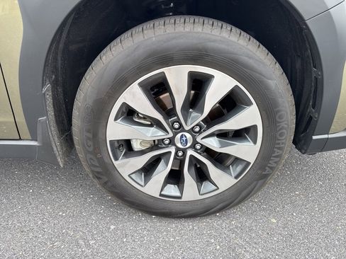 Certified 2025 Subaru Outback Limited image 10