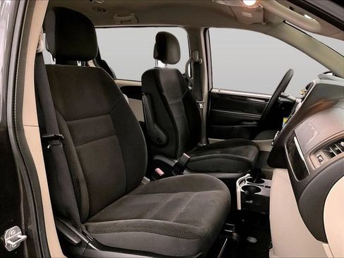 Used 2017 Dodge Grand Caravan SE w/ Power Window Group FWD image 8