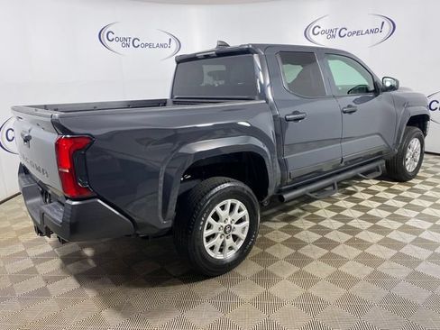 Certified 2024 Toyota Tacoma SR AWD/4WD image 7