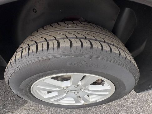 Used 2011 Ford Edge SE FWD image 11