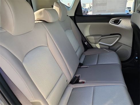 New 2025 Kia Soul LX w/ LX Technology Package image 17