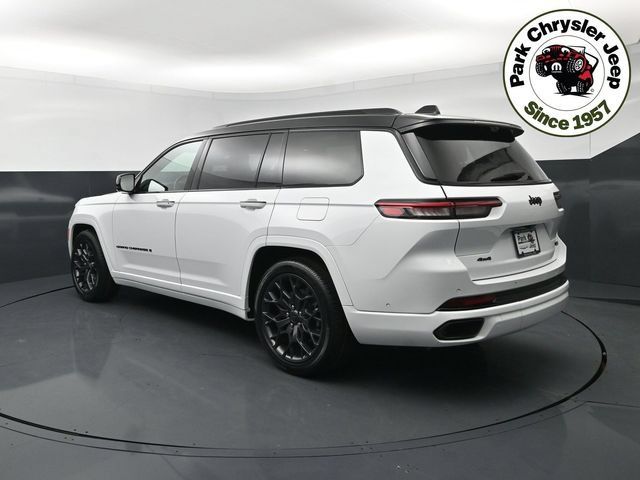 Used 2023 Jeep Grand Cherokee L Summit AWD/4WD image 4