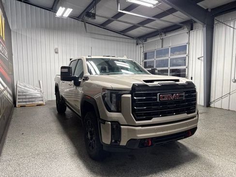 Used 2026 GMC Sierra 2500 AT4 AWD/4WD image 19