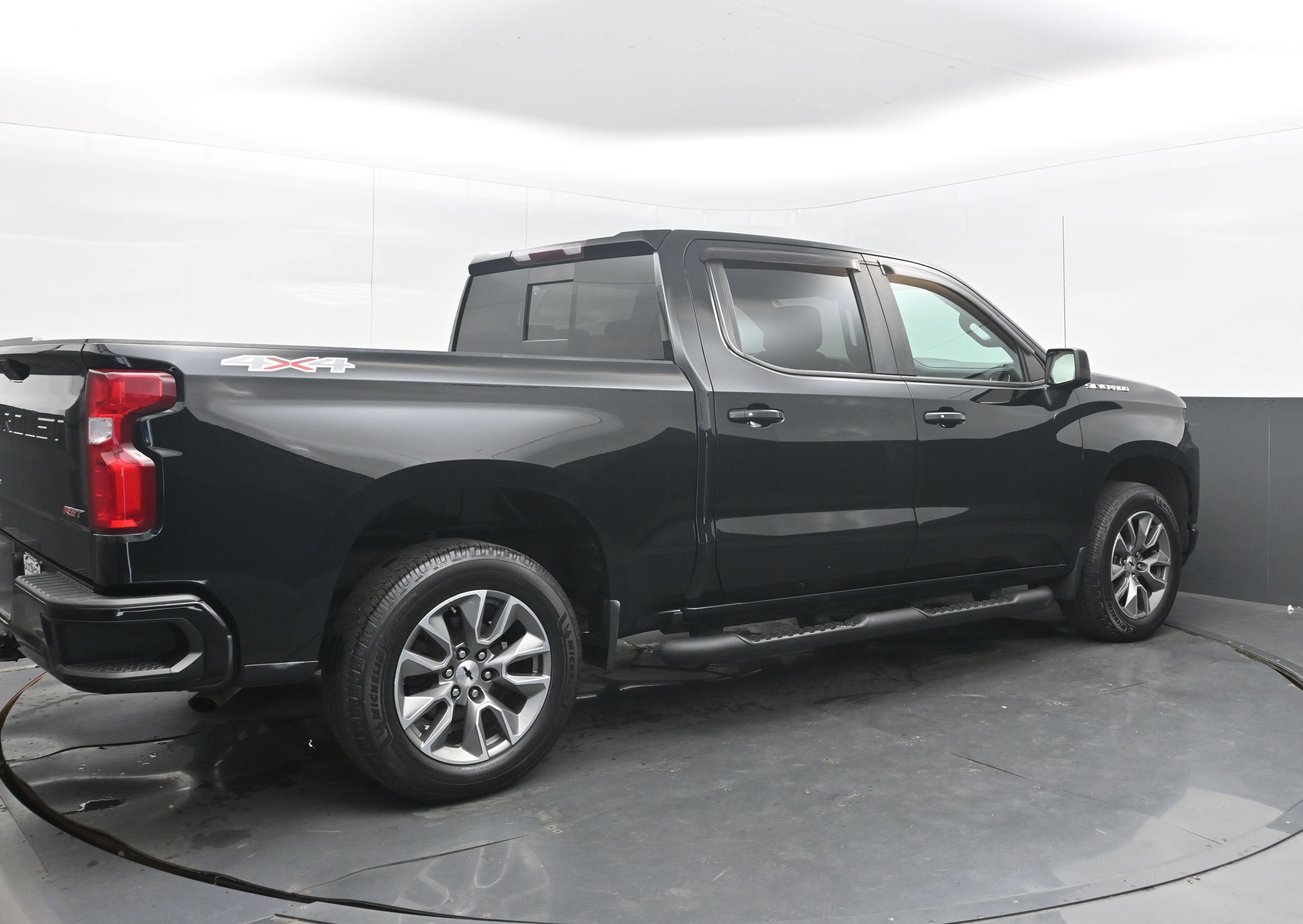 Used 2019 Chevrolet Silverado 1500 RST w/ All-Star Edition AWD/4WD image 9