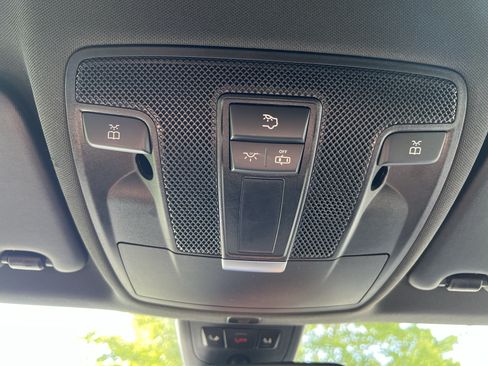 Used 2019 Mercedes-Benz GLA 250 4MATIC image 28