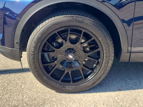 Used 2021 Land Rover Discovery Sport S image 17