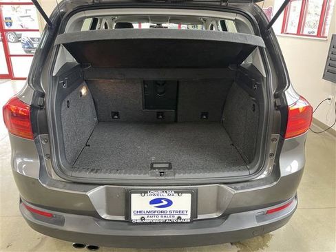Used 2016 Volkswagen Tiguan S image 23