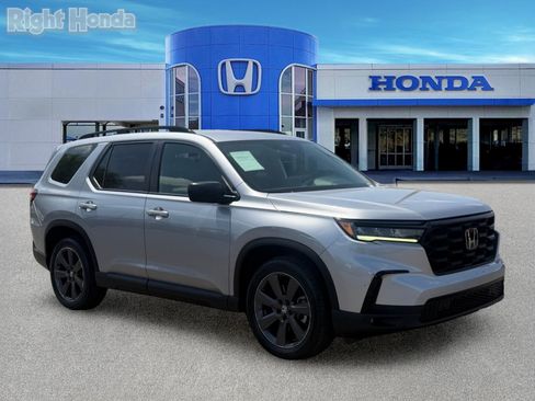 Certified 2023 Honda Pilot Sport image 11