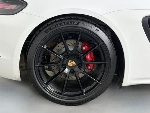Certified 2025 Porsche 718 Cayman GTS RWD image 13
