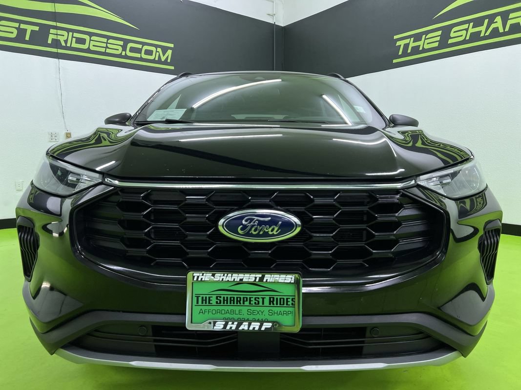Used 2025 Ford Escape ST-Line AWD/4WD image 3