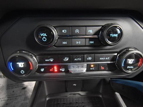 Used 2024 Ford Bronco Wildtrak AWD/4WD image 16