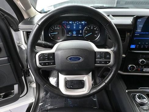 Used 2024 Ford Expedition Max XLT image 27