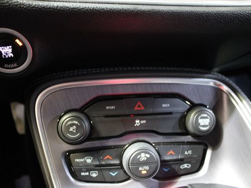 Used 2015 Dodge Challenger R/T w/ Quick Order Package 28B R/T RWD image 27