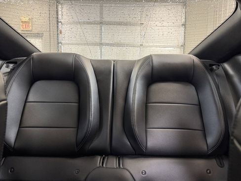 Used 2015 Ford Mustang Premium image 14