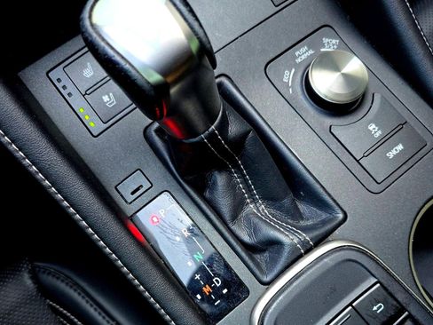 Used 2017 Lexus RC 200t F Sport image 33