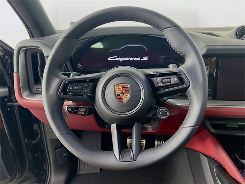 New 2026 Porsche Cayenne S image 12