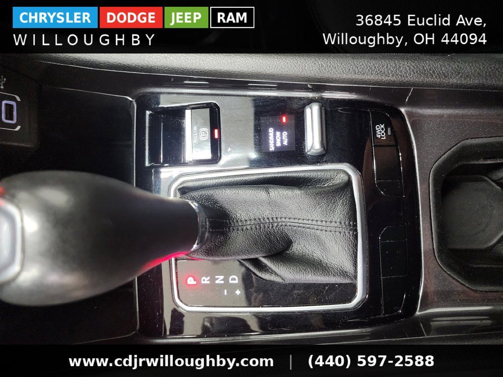 Used 2024 Jeep Compass Latitude AWD/4WD image 21