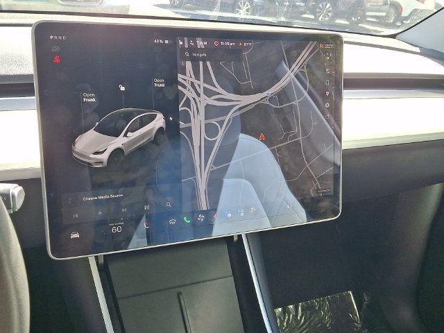 Used 2021 Tesla Model Y Long Range AWD/4WD image 22