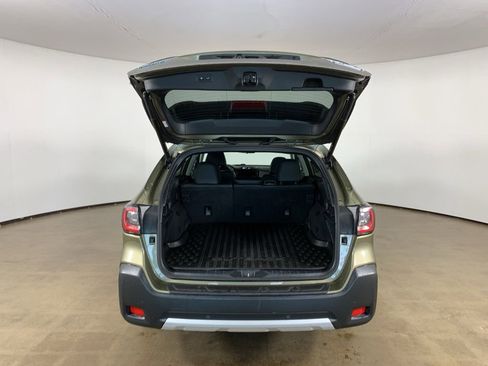 Used 2023 Subaru Outback Touring AWD/4WD image 12