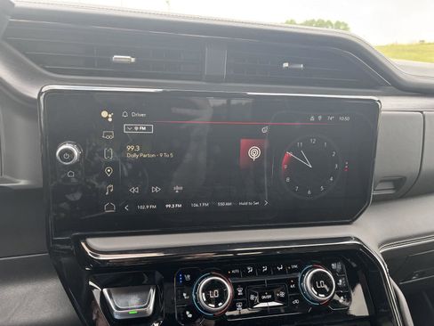 Certified 2024 GMC Sierra 2500 AT4X image 16