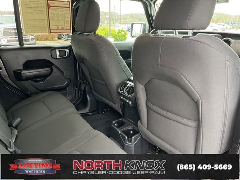 Used 2021 Jeep Wrangler Unlimited Sport image 24