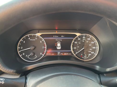 Used 2024 Nissan Sentra SV image 23