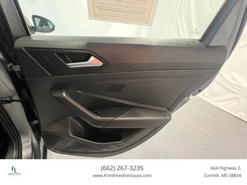 Used 2023 Volkswagen Jetta SE FWD image 23