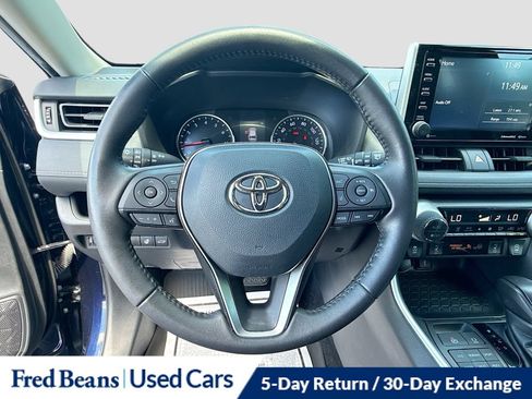 Used 2021 Toyota RAV4 XLE w/ Convenience Package AWD/4WD image 16