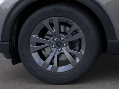 New 2026 Ford Explorer Active w/ Active Comfort Package image 19