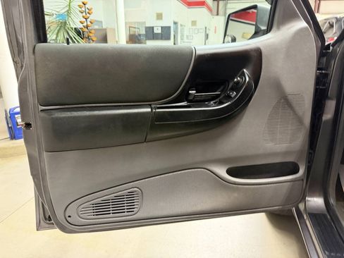 Used 2011 Ford Ranger XLT RWD image 10