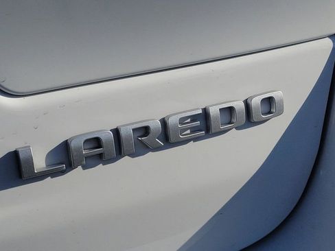 New 2025 Jeep Grand Cherokee Laredo image 7