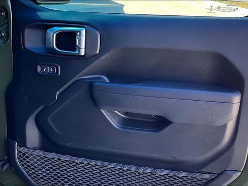 Used 2023 Jeep Wrangler Unlimited Rubicon w/ Xtreme 35 Tire Package image 23