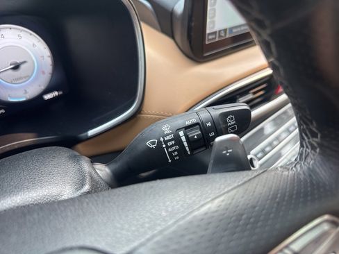 Used 2022 Hyundai Santa Fe Calligraphy image 26