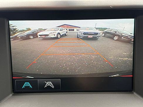 Used 2017 GMC Acadia SLE AWD/4WD image 19
